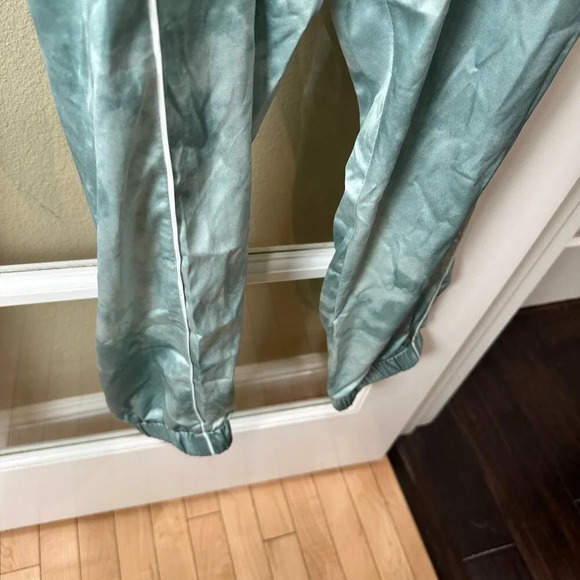 STARS ABOVE Tie Dye Satin y Sleep Set Pajamas PJs PJ's Lounge Set - size L/XL - Picture 6 of 12